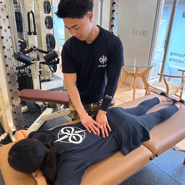 慢性的な肩こり腰痛がある方(猫背、巻肩改善)